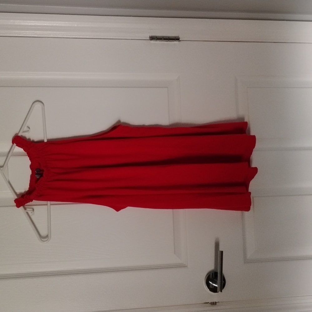 NEW DIRECTIONS Red Smocked Ruched Tank Top
